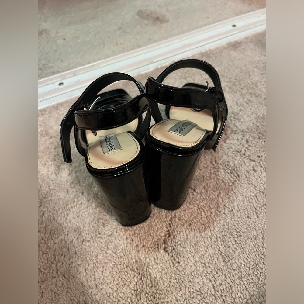Steve Madden Glossy Black Heeled Sandals - Picture 2 of 2